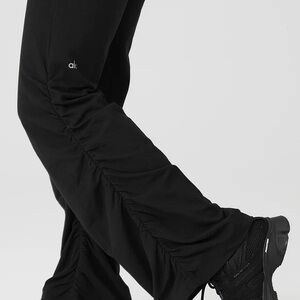 Alo ruched soft sculpt pants in BLACK